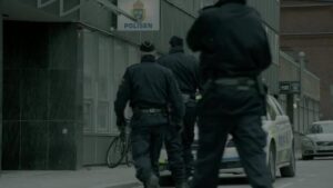 Смотреть на Лордфильм 2.0 Сериал Мост 2011